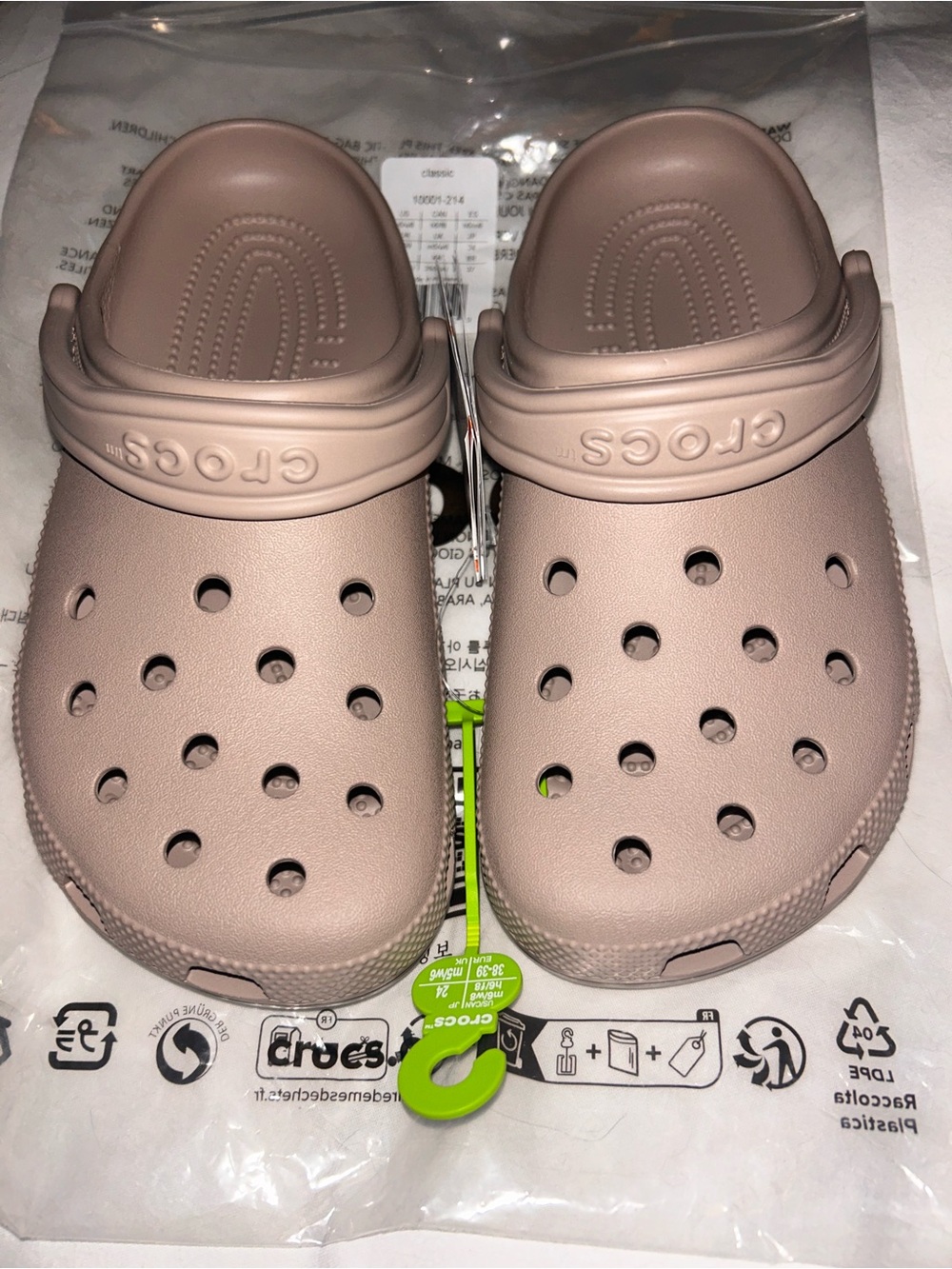 CROCS Womens Classic Clog in Dusty Rose